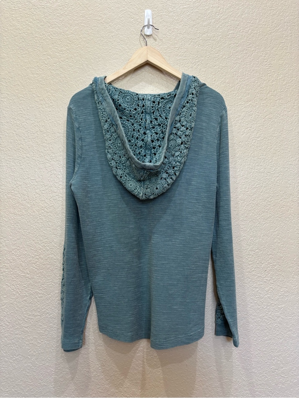 Sundance Caitlin Crochet Hoodie Hooded Henley Top Sage/Slate Blue - Large Boho - Picture 7 of 7